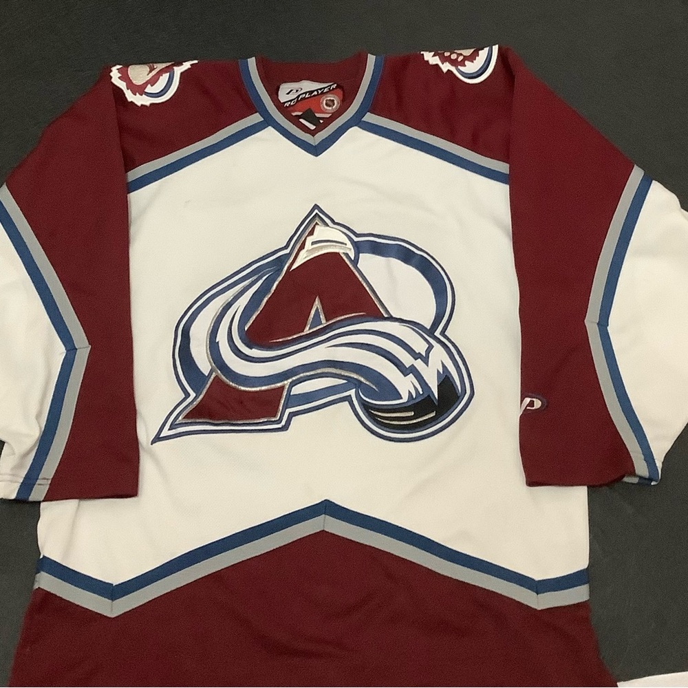 Colorado Avalanche Pro Player Jersey